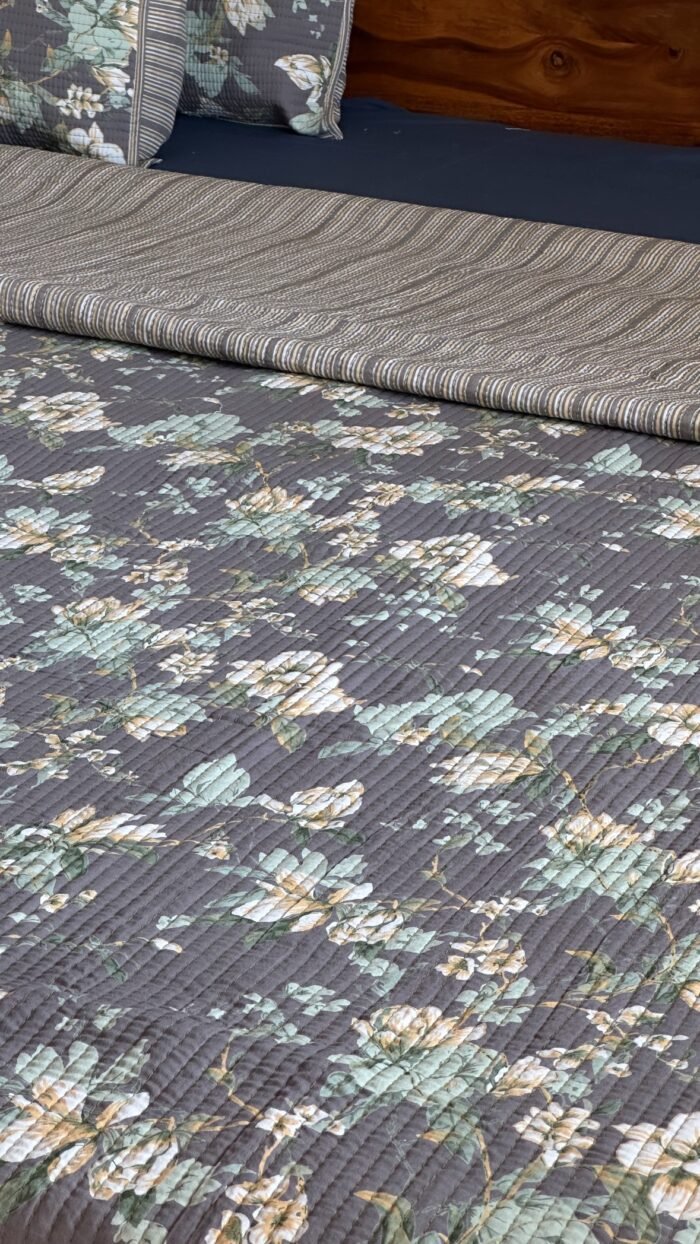 b554223a-d44d-4562-ad8f-ad61d8061df9 Parv 5 Piece Premium Bedding Set - Image 3