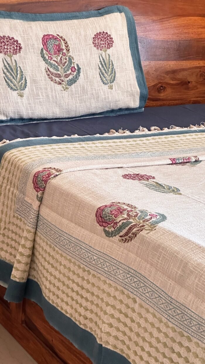 caa52510-f97d-4b51-877d-b5aa4b6ea58b Falak Handwoven Super king Size Handblocked Bedcover - Image 5
