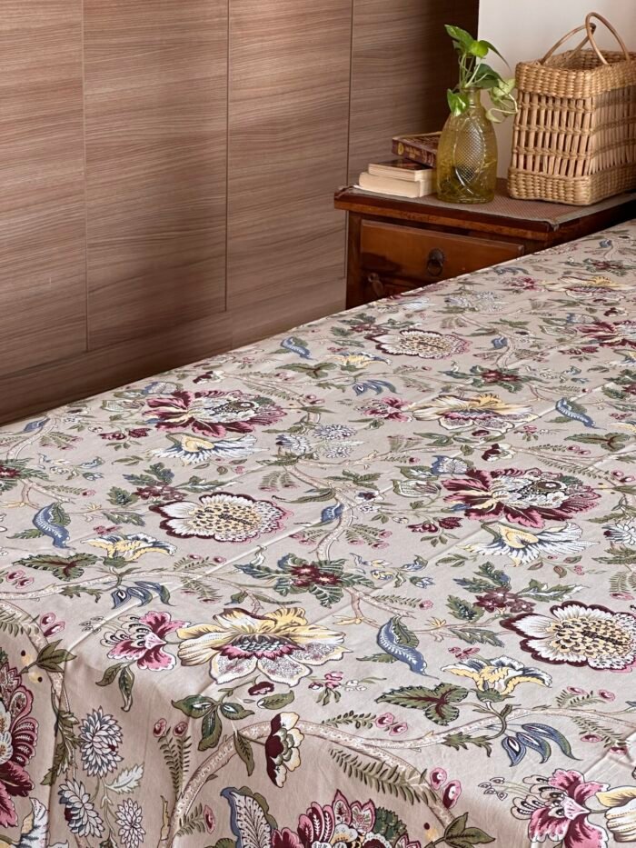 Ram Bagh Cotton Diwan Set-8 Piece Set - Image 4