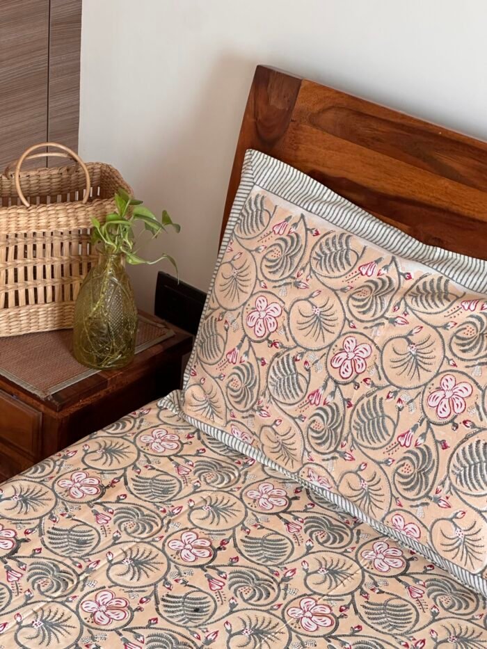 img_4571 Mugal Jaal Super King Size Bedsheet - Image 1