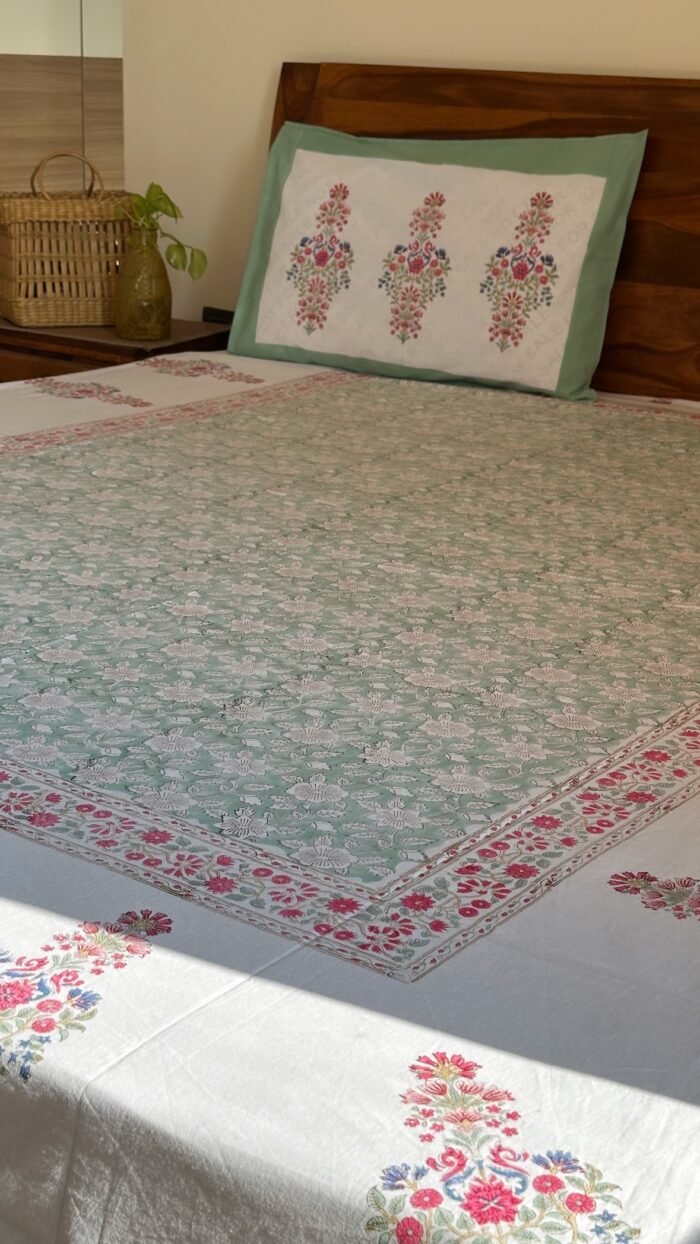 Ruhi Handblocked King Size Cotton Bedsheet - Image 4