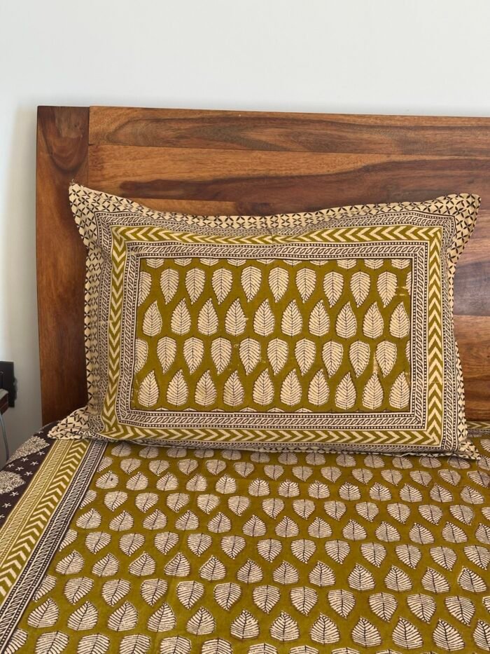 Kalamkari King Size Cotton Bedsheet - Image 2