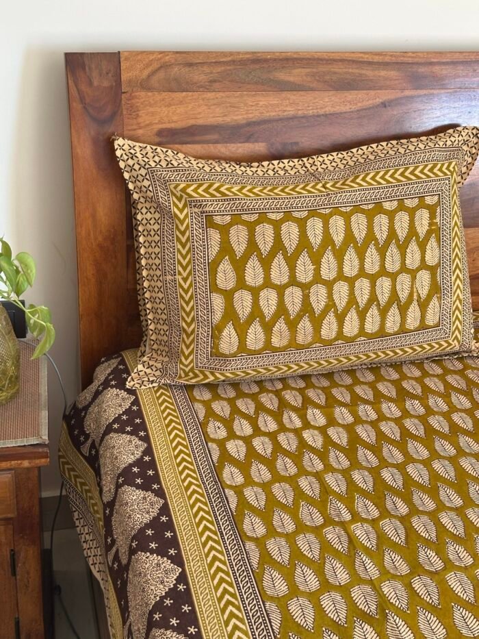Kalamkari King Size Cotton Bedsheet - Image 3