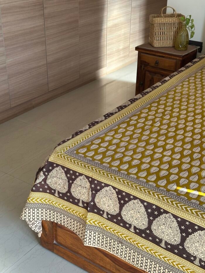 Kalamkari King Size Cotton Bedsheet - Image 4