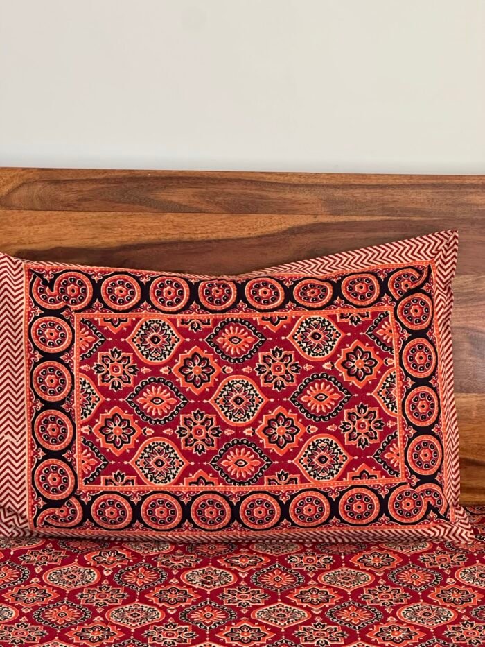 Kalamkari Super King Size Cotton Bedsheet - Image 5
