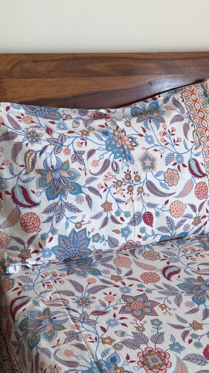 f528476c-fced-4fad-8e2b-5c99710bb3d8 Kavya Super King Size Cotton Bedsheet - Image 4