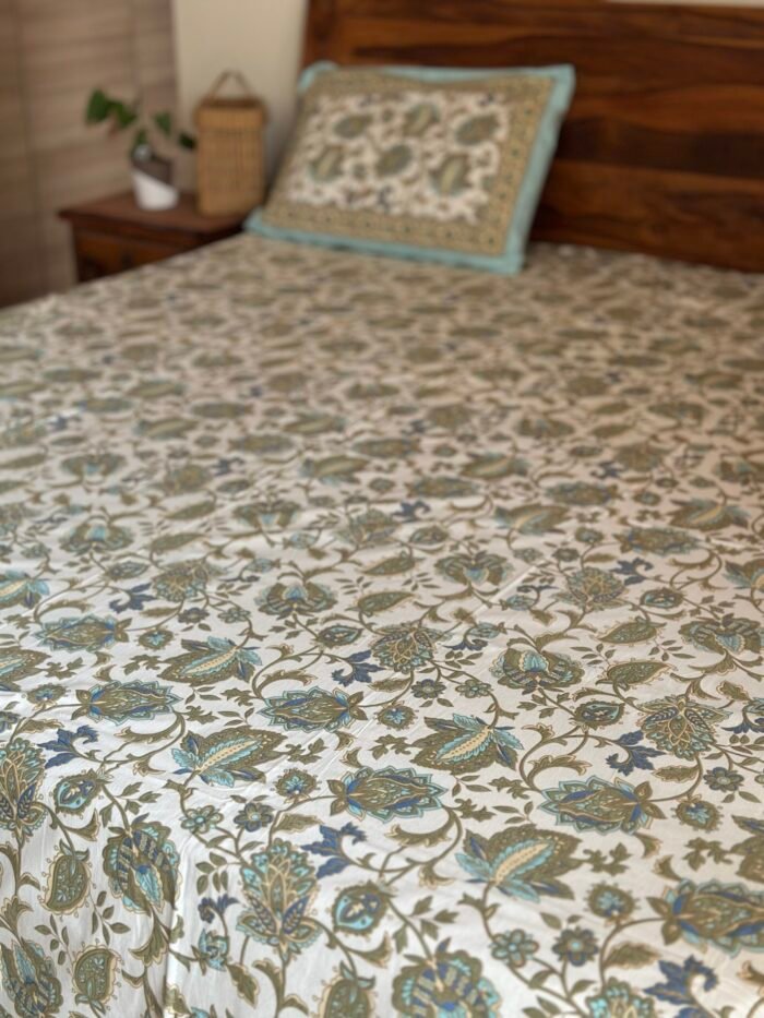 Grishma Super King Size Bedsheet - Image 6