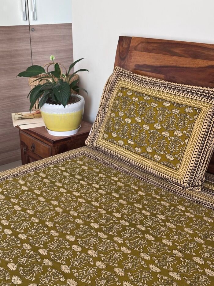 Kalamkari King Size Cotton Bedsheet - Image 5