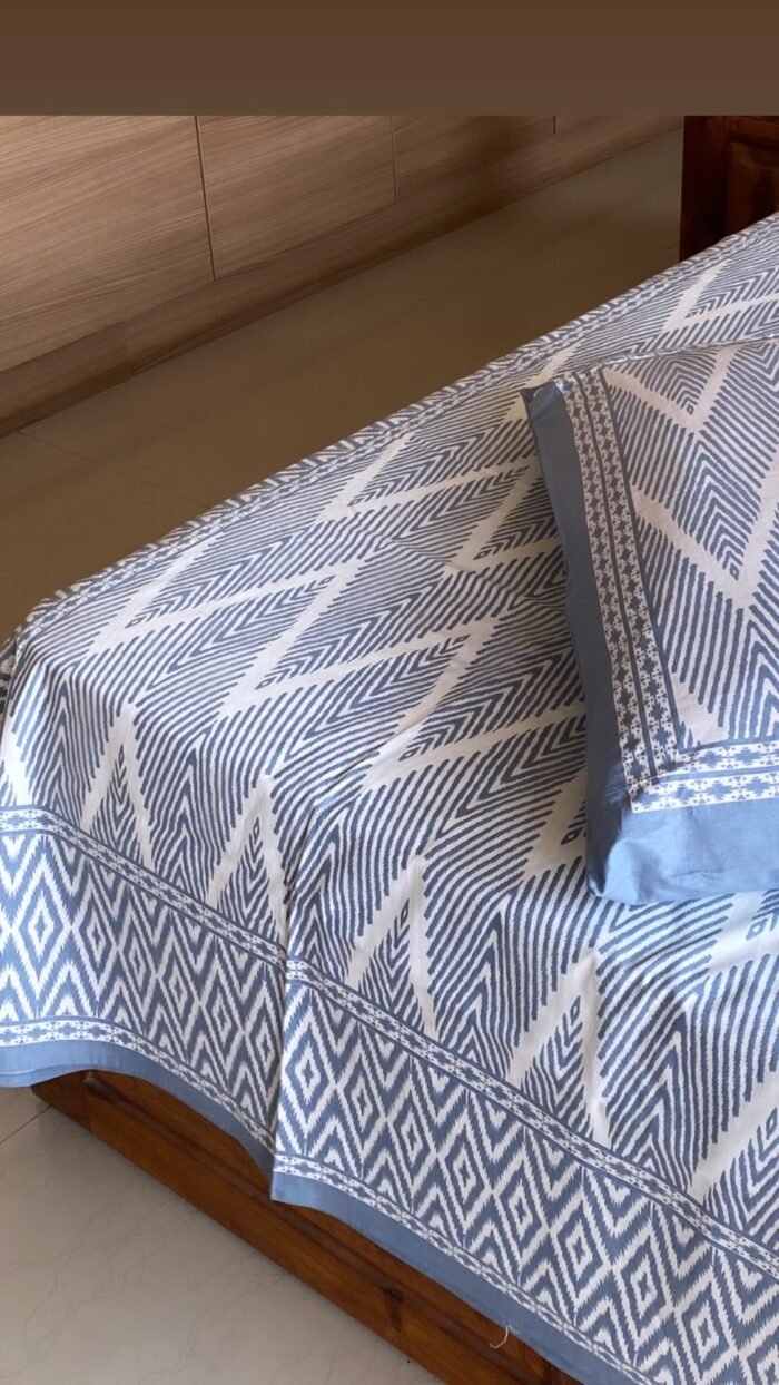 Zig-Zag King Size Cotton Bedsheet - Image 2