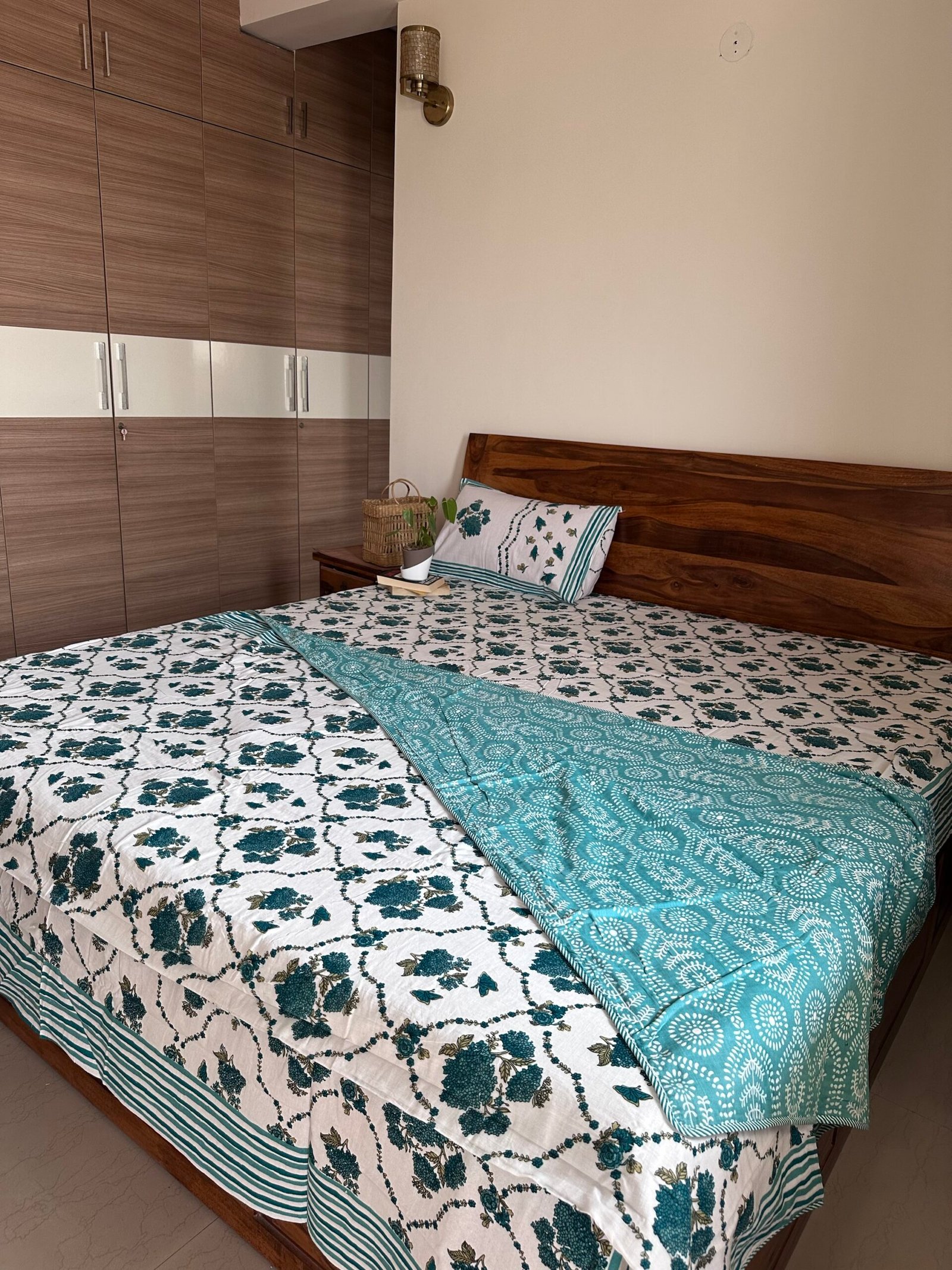 img_1706-2 Gharaonda Bedding Set - Image 1