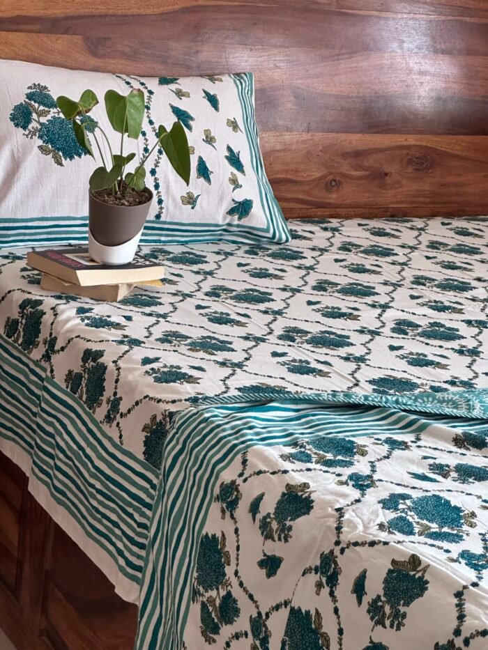 Gharaonda Bedding Set - Image 4