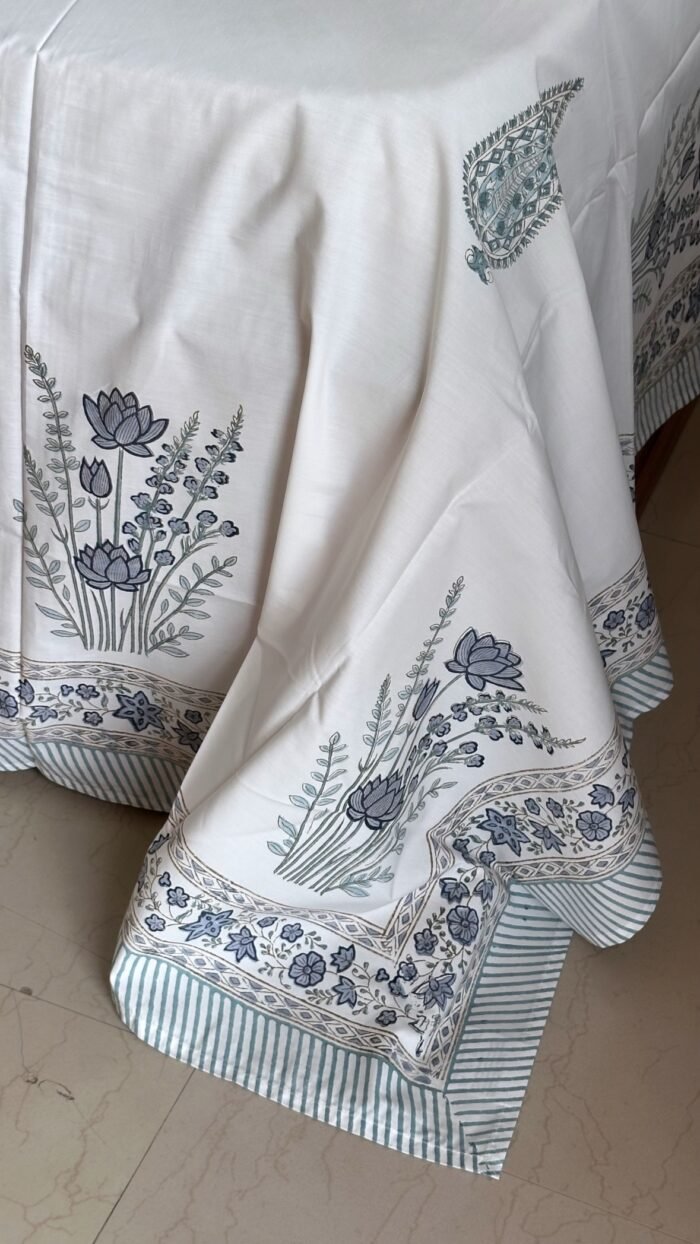 Blooming Blue Lotus Luxury Cotton Bedlinen - Image 3