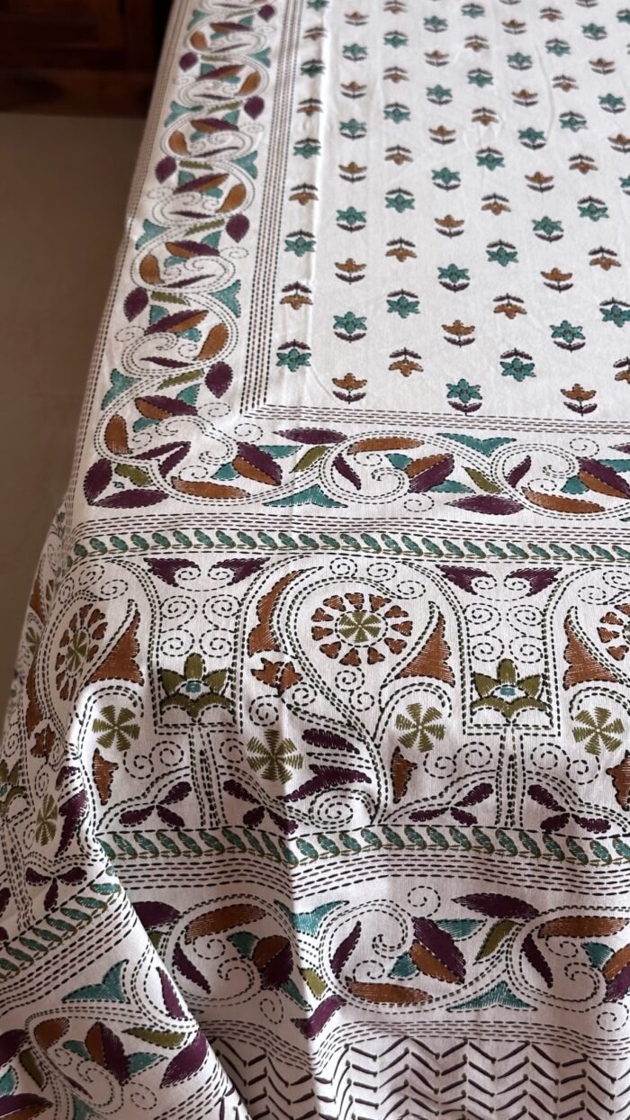 2323393a-8fe2-4d88-9b97-cfdddfd5e024 Rangoli Super King Size Cotton Bedsheet - Image 2