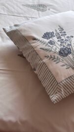 Blooming Blue Lotus Luxury Cotton Bedlinen - Image 6