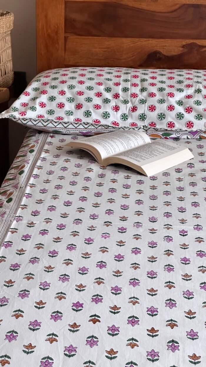 a74fddd9-bdba-4434-8d42-162721541fc7 Rangoli Super King Size Cotton Bedsheet - Image 4