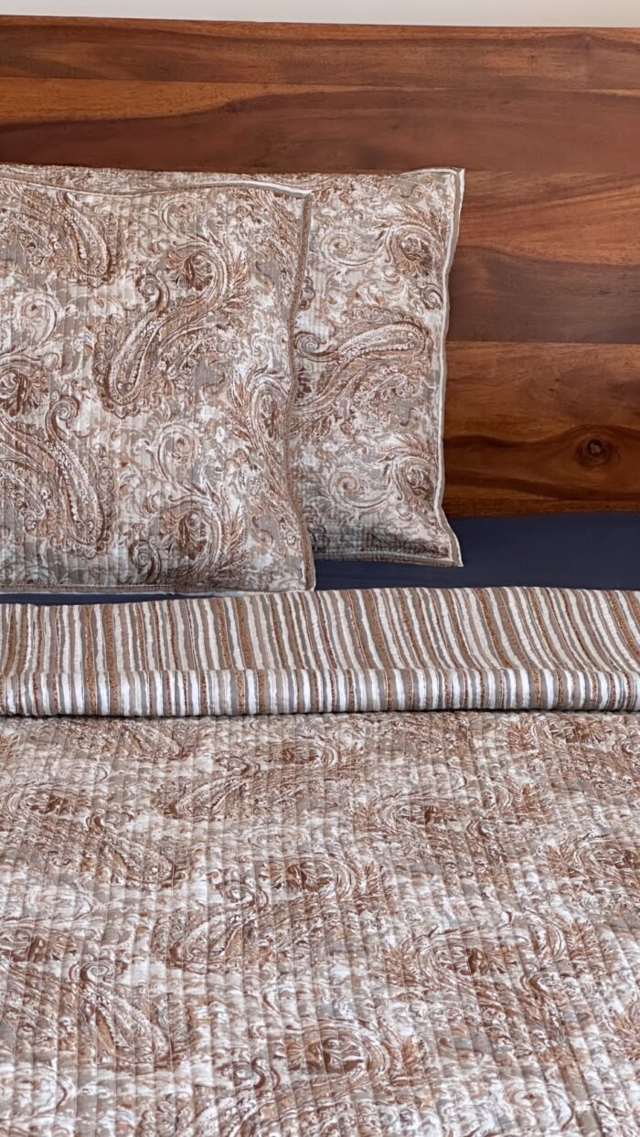 61e2df3d-f558-4f1c-93d5-a73b1c7365fa Parv 5 Piece Premium Bedding Set - Image 1