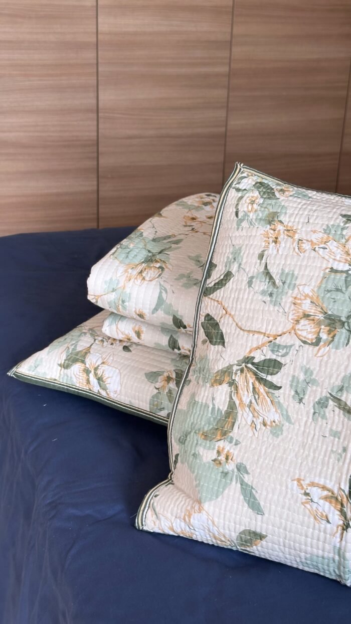 6fd894ed-1def-46f5-bdcf-52c4fdcc19bf Parv 5 Piece Premium Bedding set - Image 1