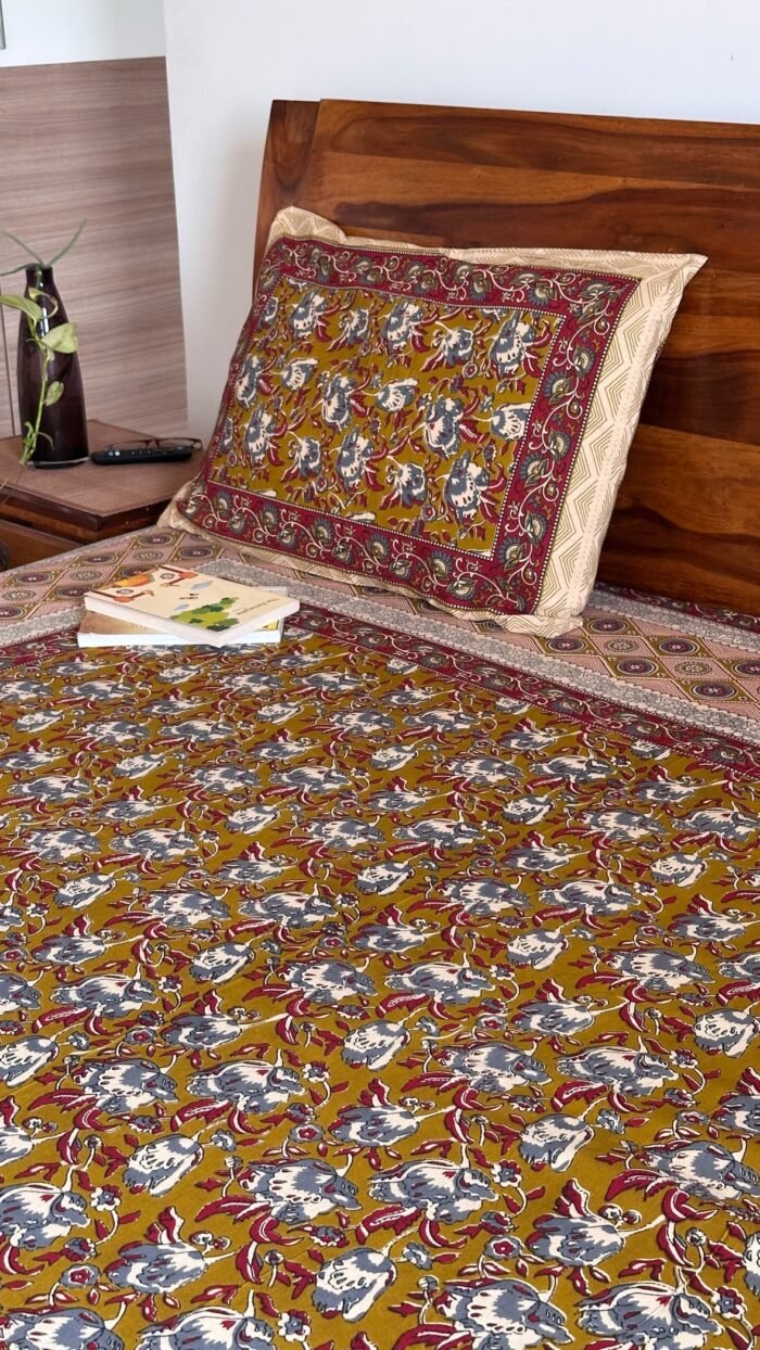 Kalamkari King Size Bedsheet - Image 3