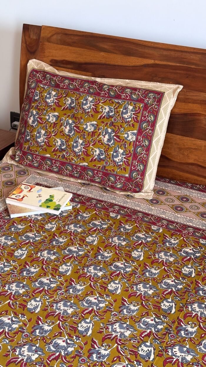 Kalamkari King Size Bedsheet - Image 5