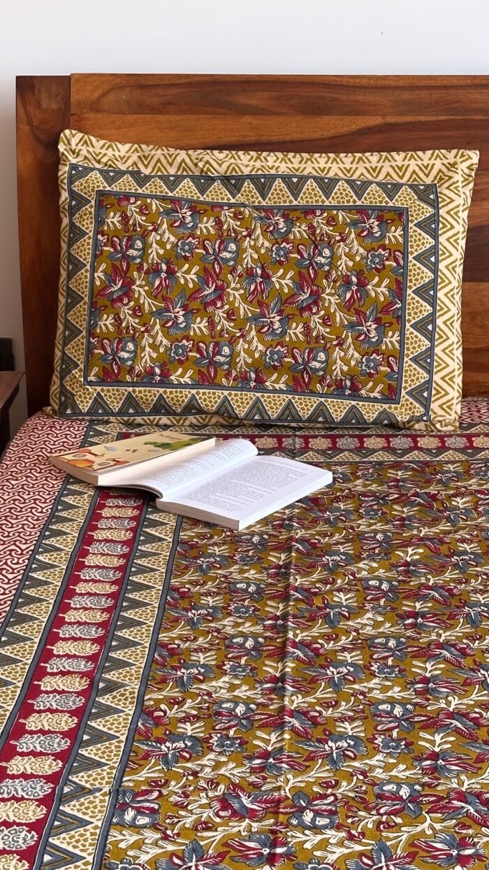 Kalamkari King Size Cotton Bedsheet - Image 5