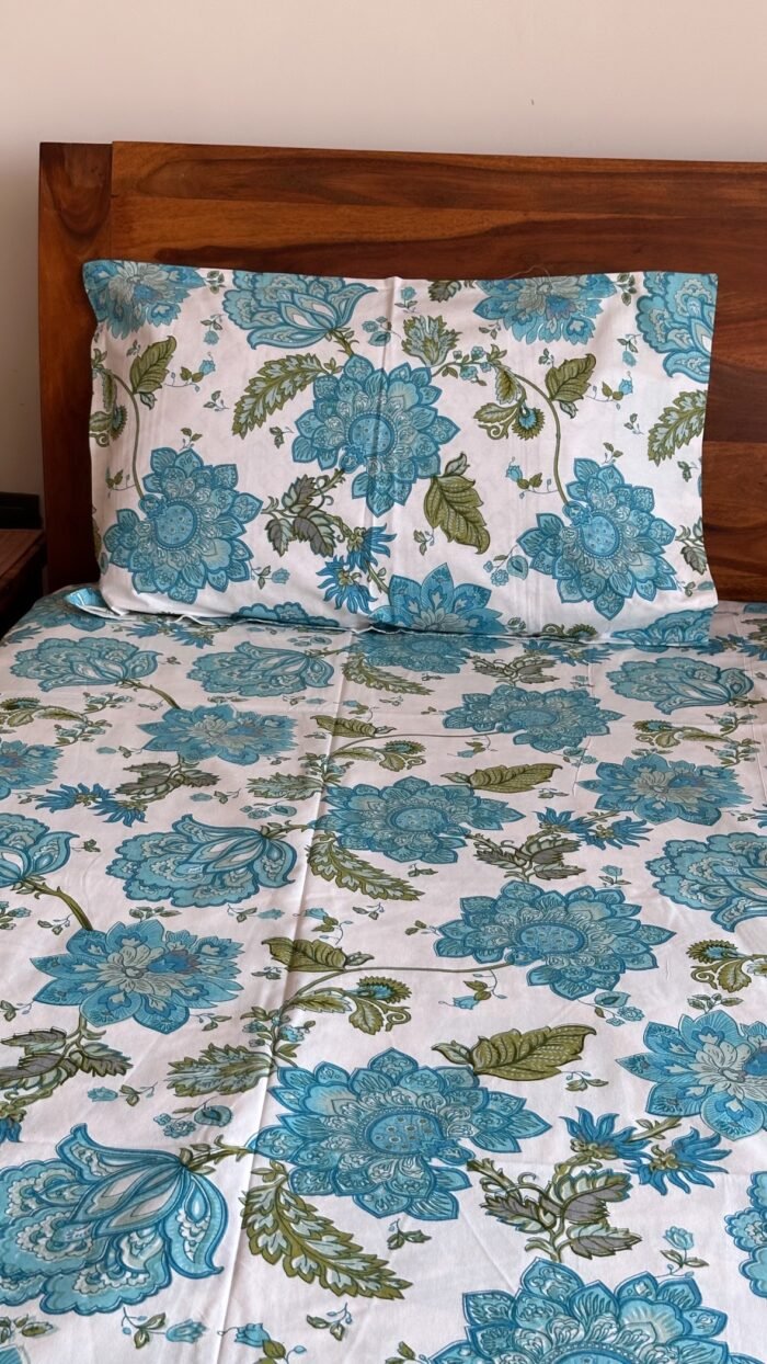 Indrani King Size Bedsheet - Image 5