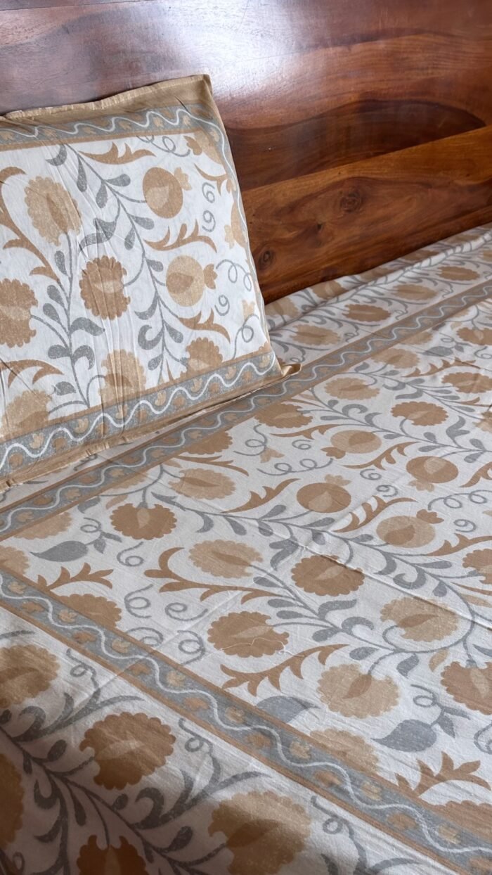 Saba King Size Cotton Bedsheet - Image 2