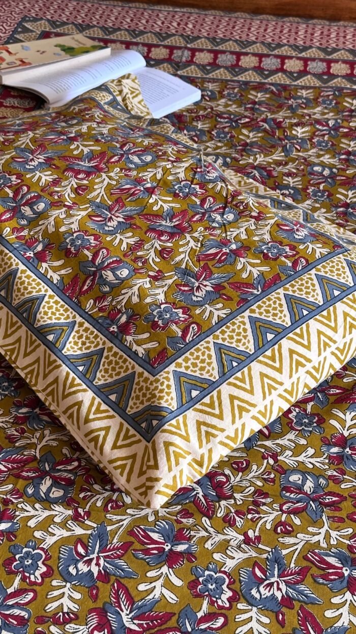 Kalamkari King Size Cotton Bedsheet - Image 7