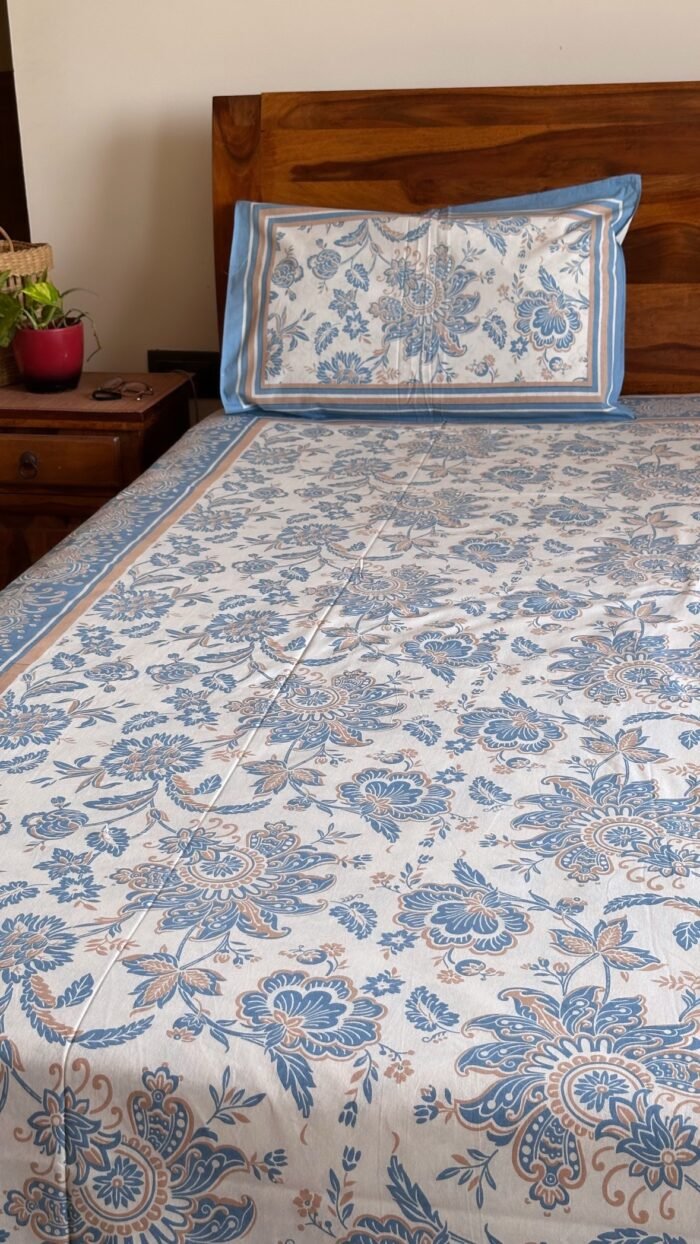 d9df7d49-9823-4696-9b1d-d0554cc73e93 Dua King Size Bedsheet - Image 1