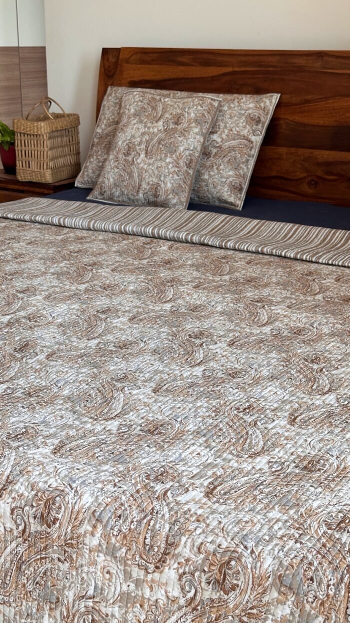 f24cd290-52d6-41bc-bcdd-c268108a57a6 Parv 5 Piece Premium Bedding Set - Image 2