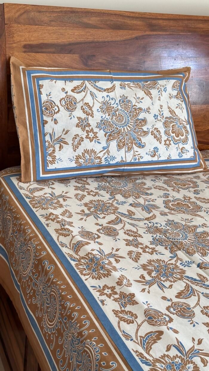 img_7220 Dua King Size Cotton Bedsheet - Image 6