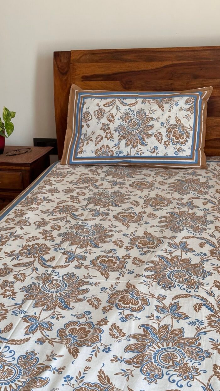 img_7221 Dua King Size Cotton Bedsheet - Image 5