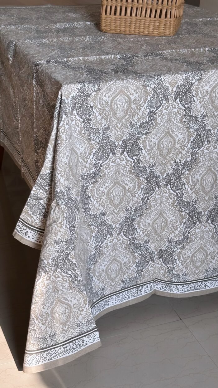 4 Seater Table Cloth - Image 3