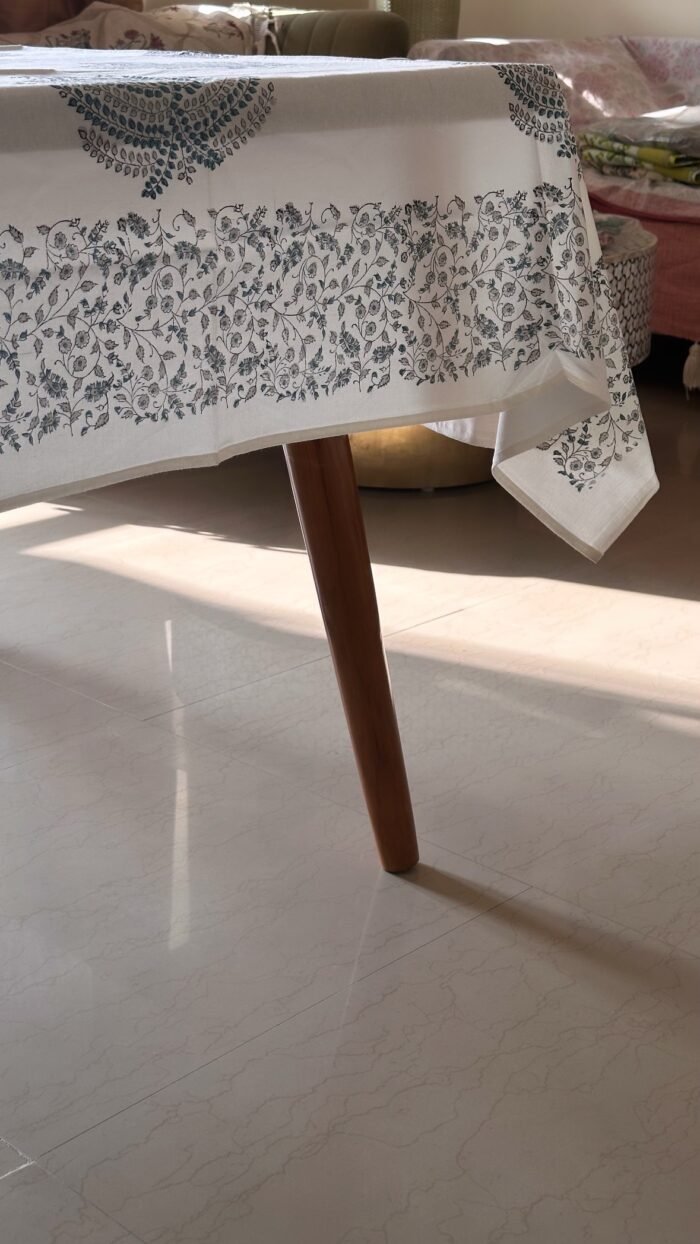 4 Seater Square Table Cloth - Image 3