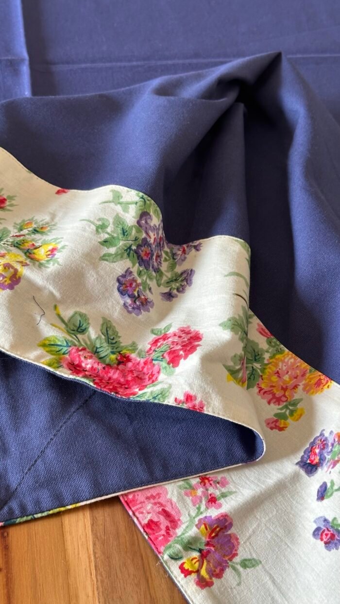 6 Seater Thick Cotton Table Cloth - Image 2
