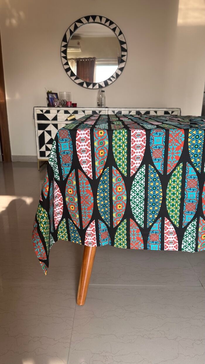 8 Seater Table cloth - Image 4