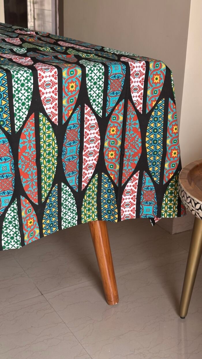 8 Seater Table cloth - Image 2