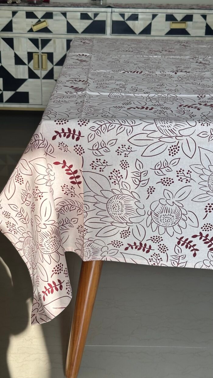 8-10 Seater Table Cloth - Image 4