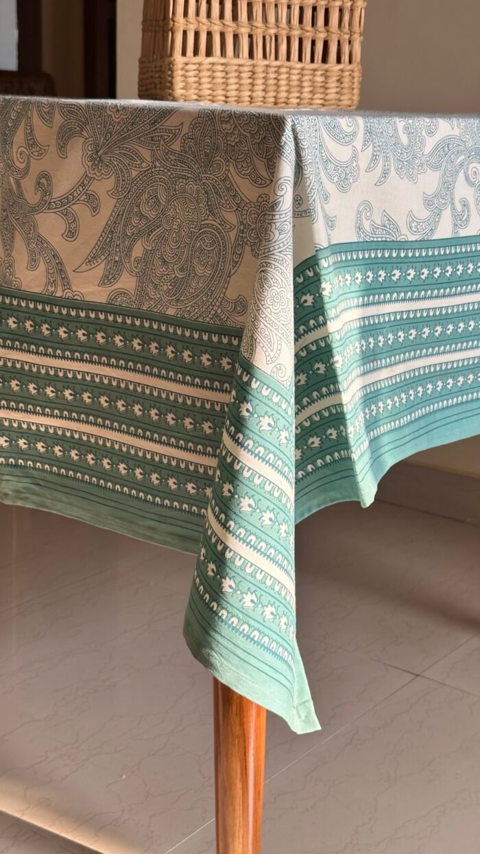 8-10 Seater Table Cloth - Image 2