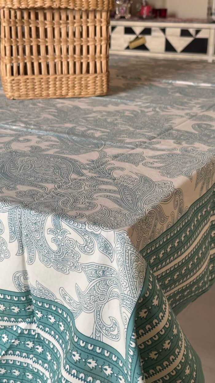 8-10 Seater Table Cloth - Image 4