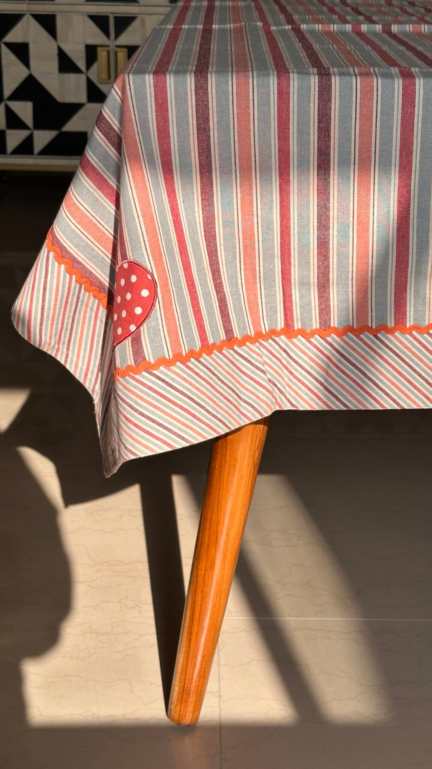img_9587 4 Seater Table Cloth - Image 1