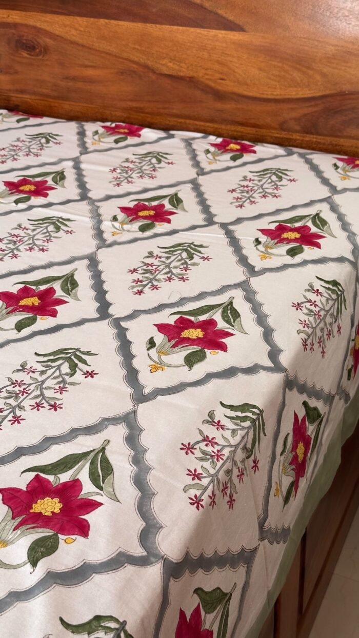 Lal kali Handblocked King Size Bedsheet - Image 6