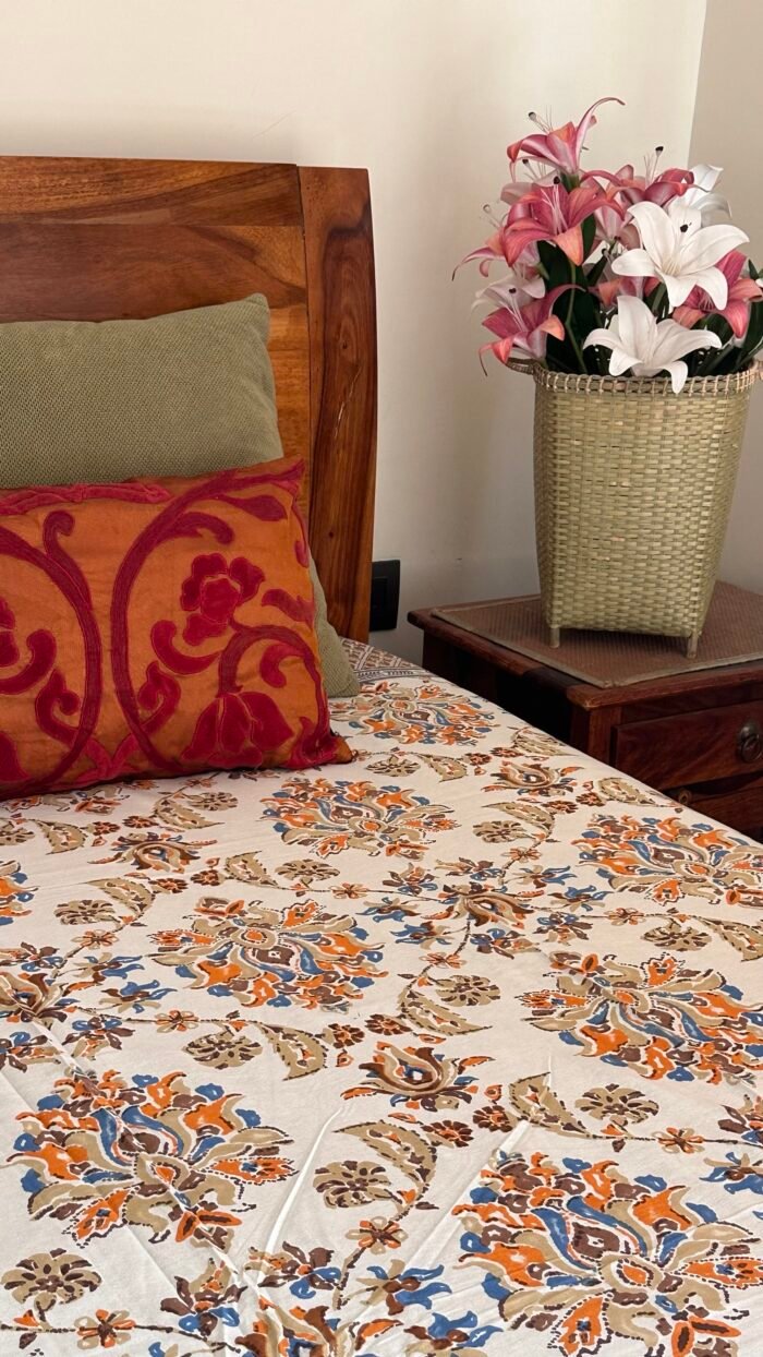 Suman Single Bed Bedsheet - Image 2