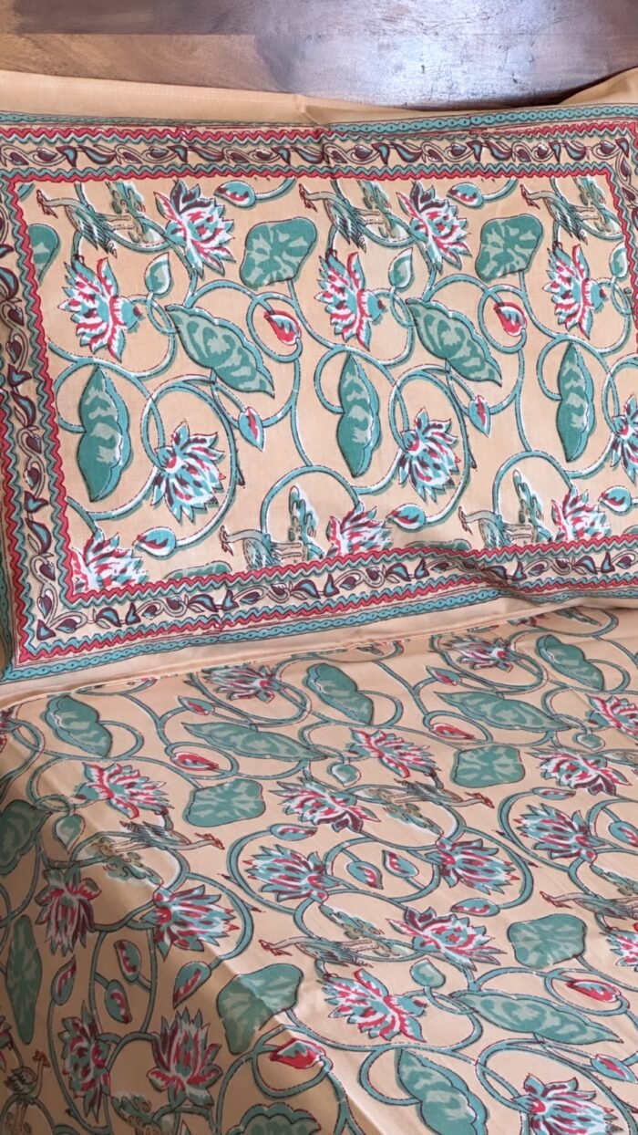 Gulshan Super King Size Bedsheet - Image 2