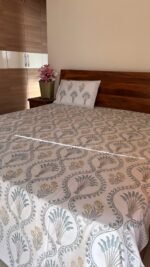 Bagh-e-Rang Premium King Size Bedsheet - Image 3