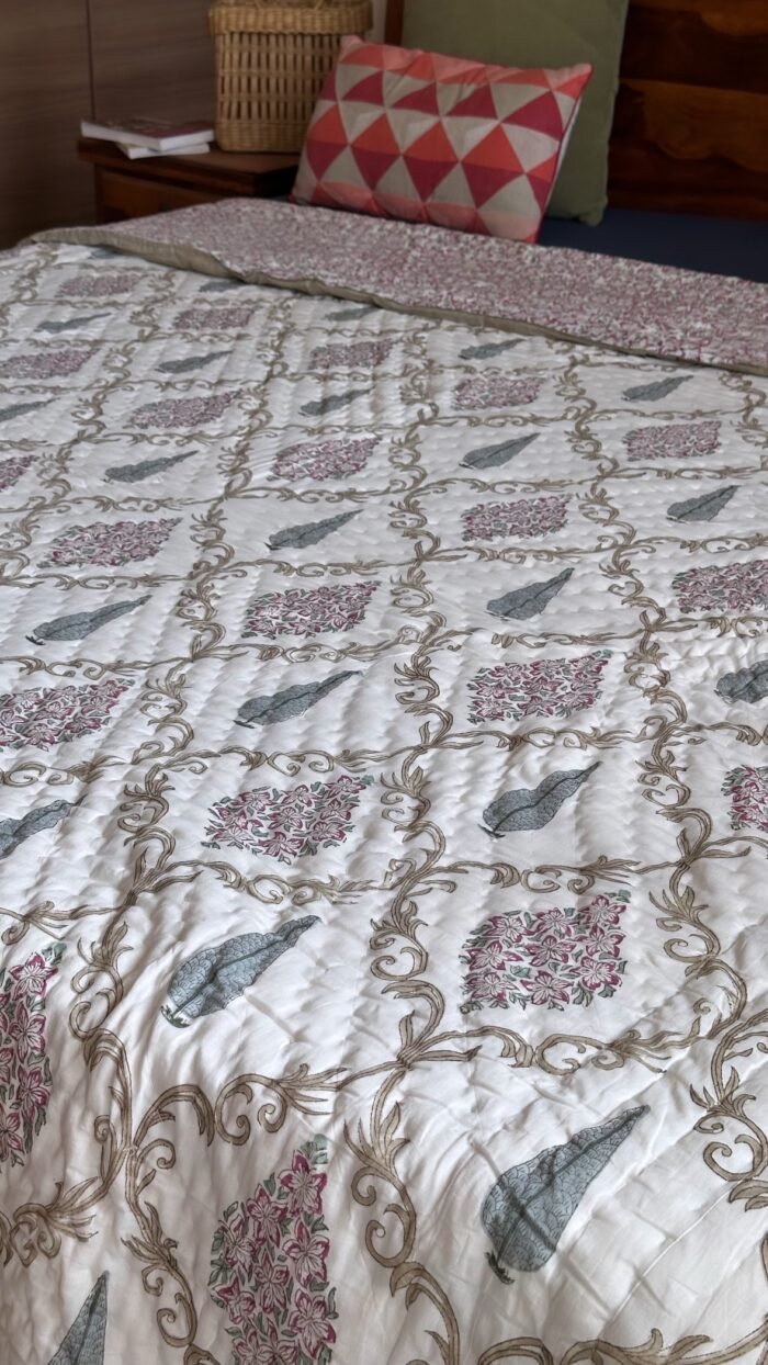 Heirloom Premium Double Quilt - Image 2