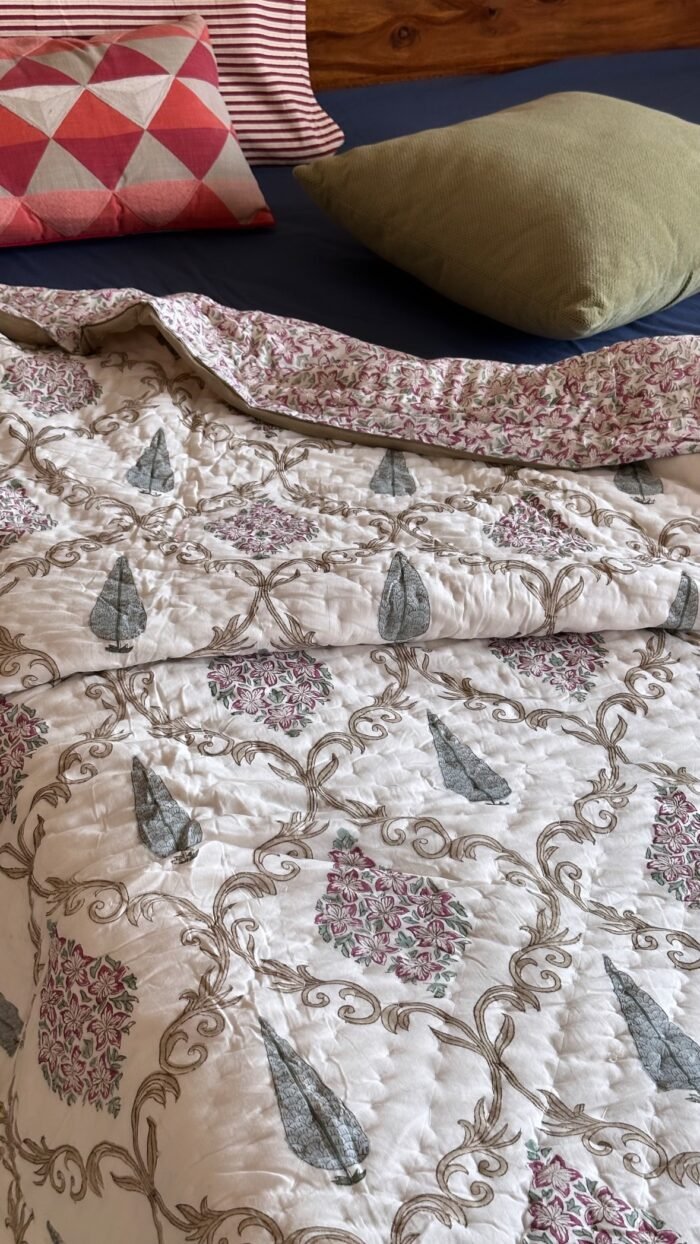 Heirloom Premium Double Quilt - Image 3