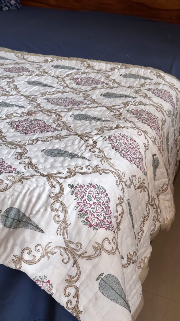 Heirloom Premium Double Quilt - Image 6