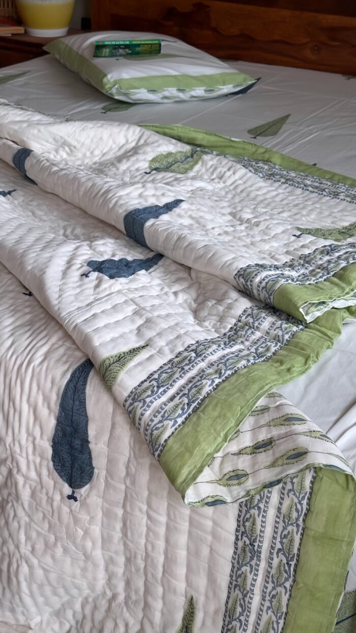 Garden Bloom Handblocked Quilt Set - Image 5