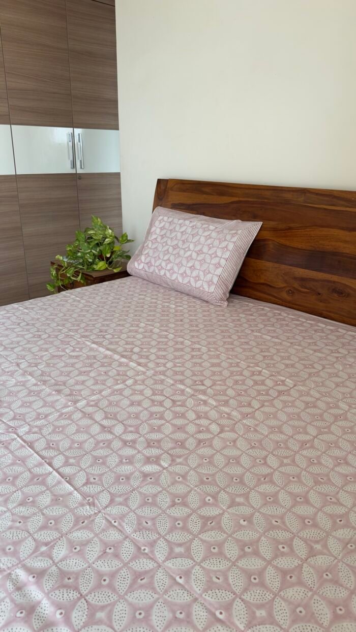 Aakriti Handblocked Premium Bedsheet - Image 7