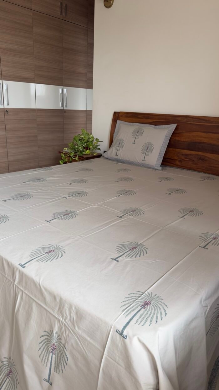 Taru Handblocked Premium Bedsheet - Image 8